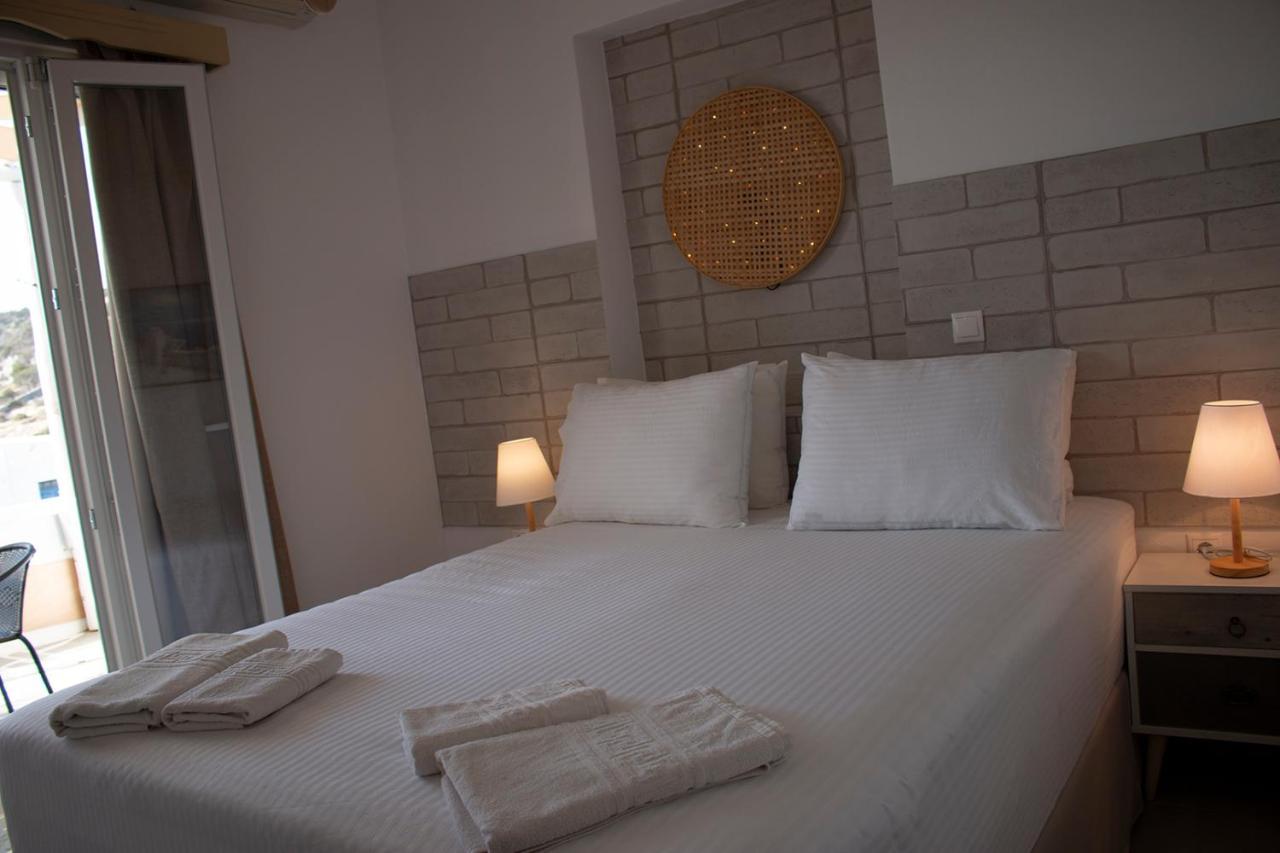 Agnadema Luxury Residences Schoinoussa Bagian luar foto
