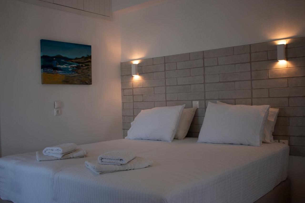 Agnadema Luxury Residences Schoinoussa Bagian luar foto